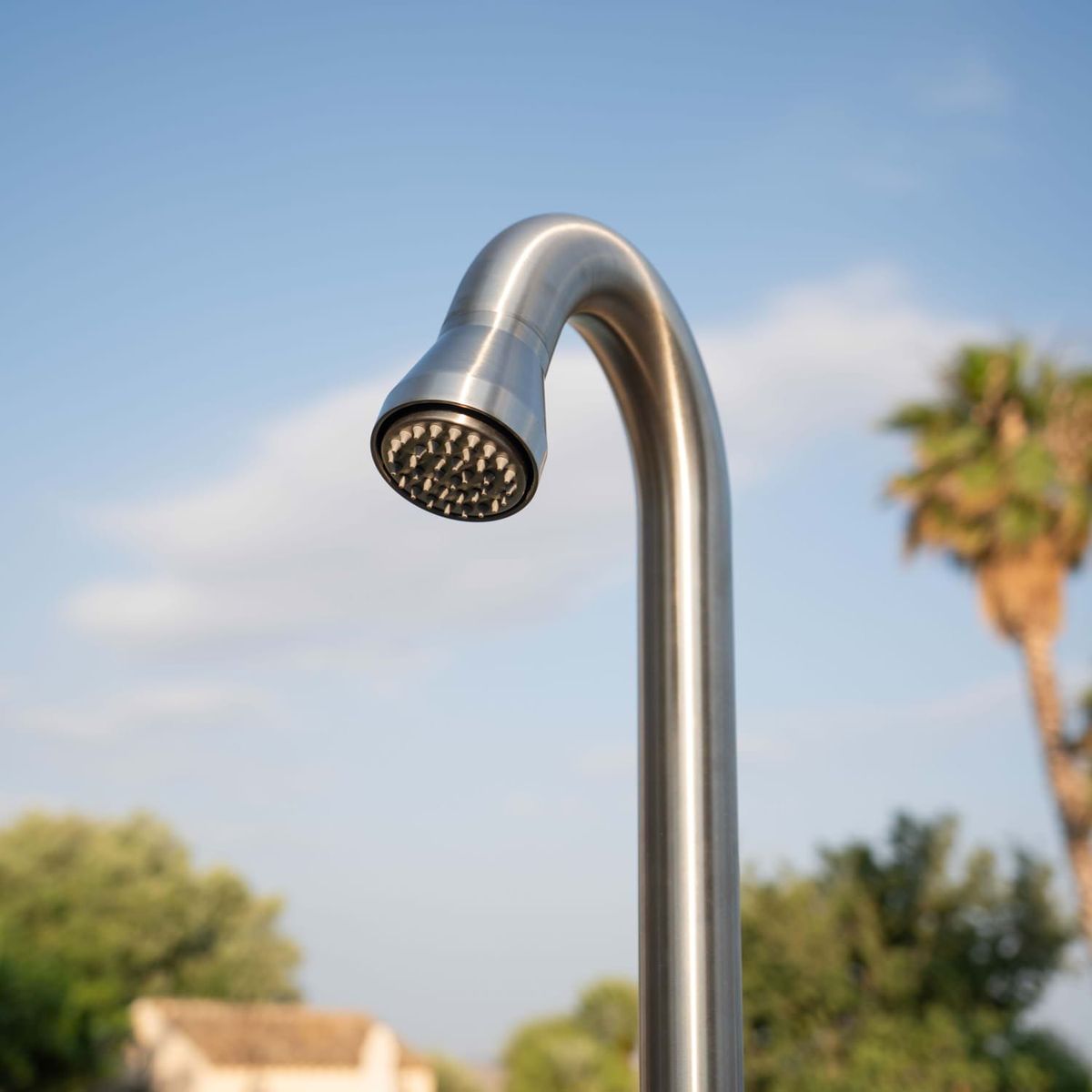 Doccia da esterno Stintino inox satinato – foto ambientata
