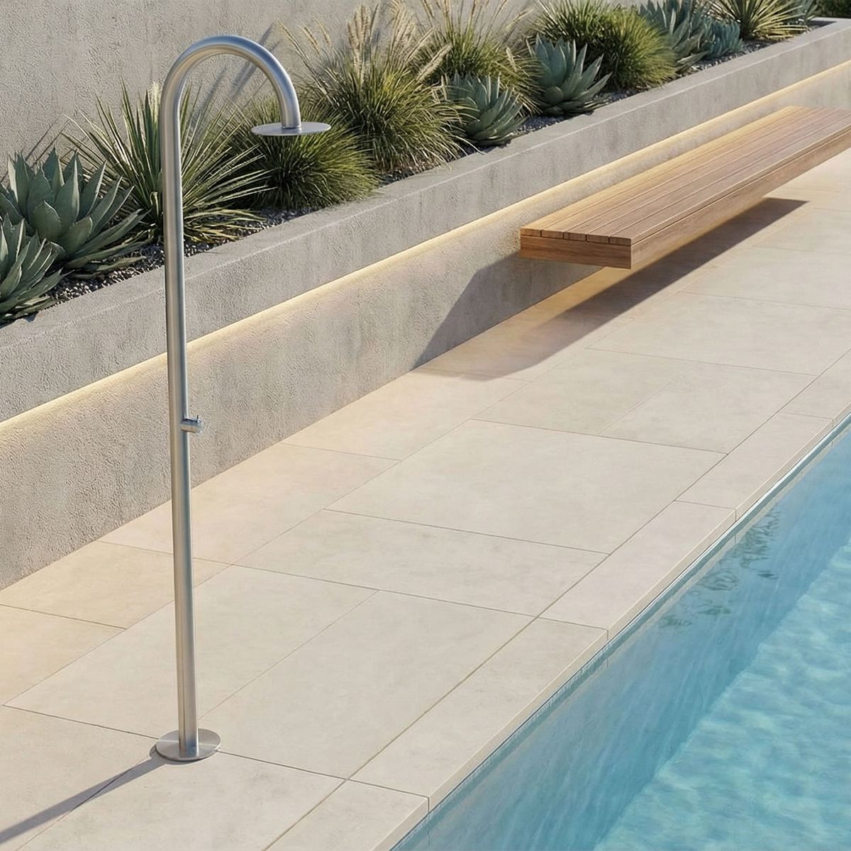 Doccia da piscina Palau acqua fredda inox satinato – foto ambientata