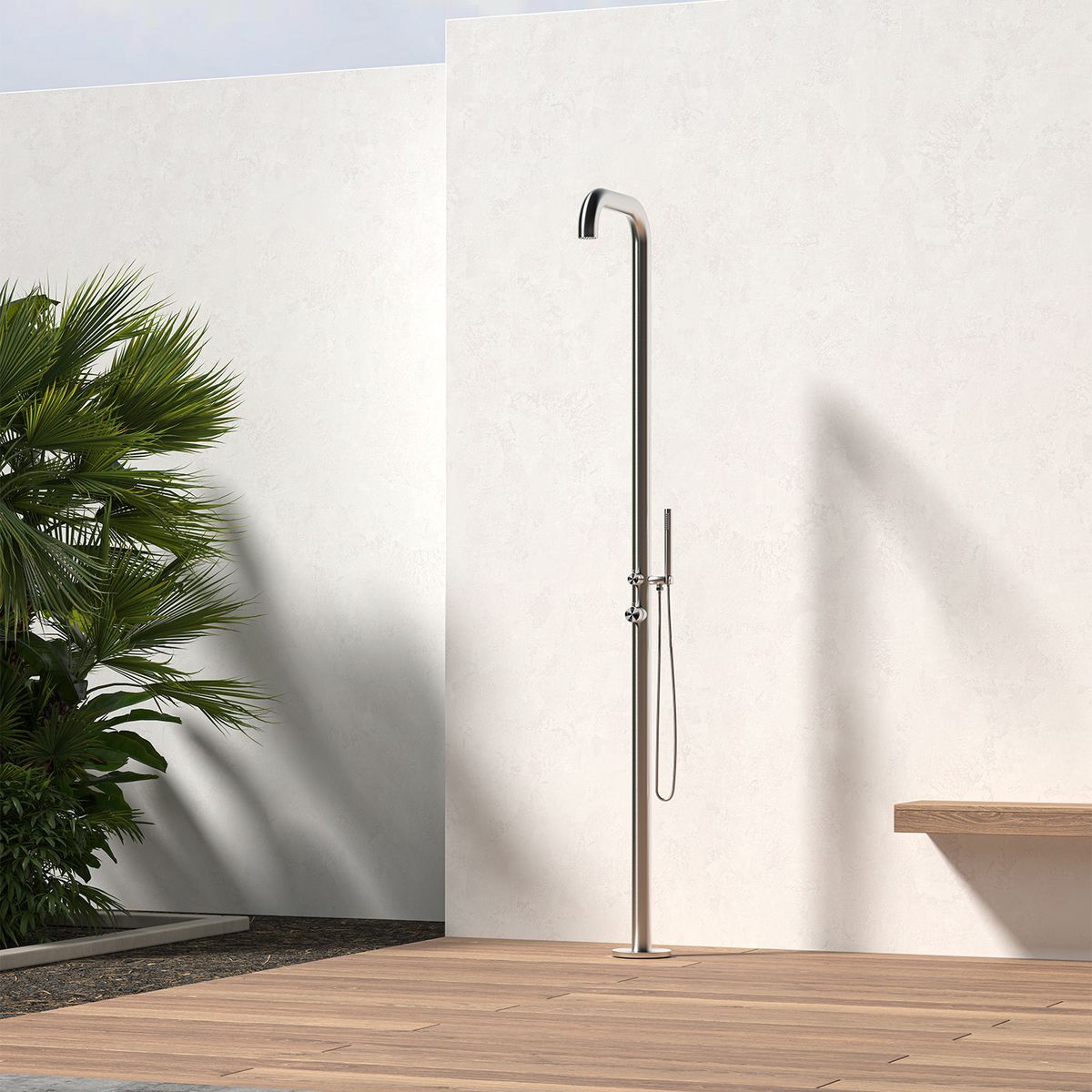 Doccia da giardino Chia inox satinato – foto ambientata