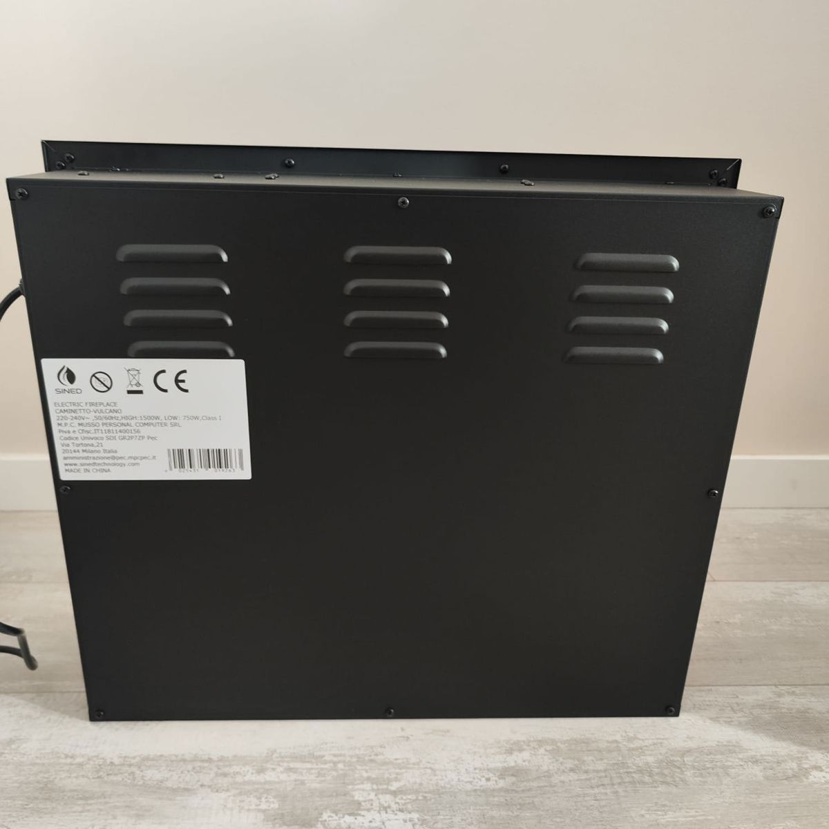 Inserto elettrico Vulcano 60 nero – foto ambientata